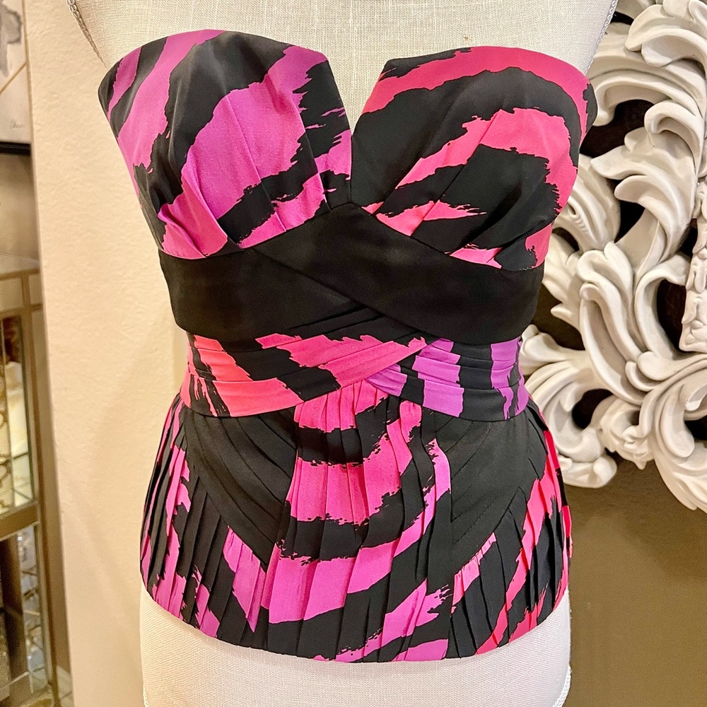 Brand NEW Women’s strapless BEBE Top Size XXS